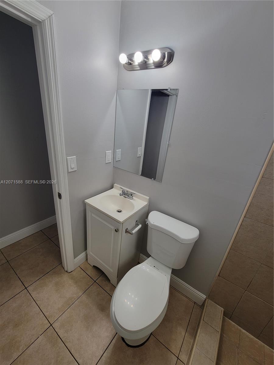 1740 NW 1st Pl # 3 View 4