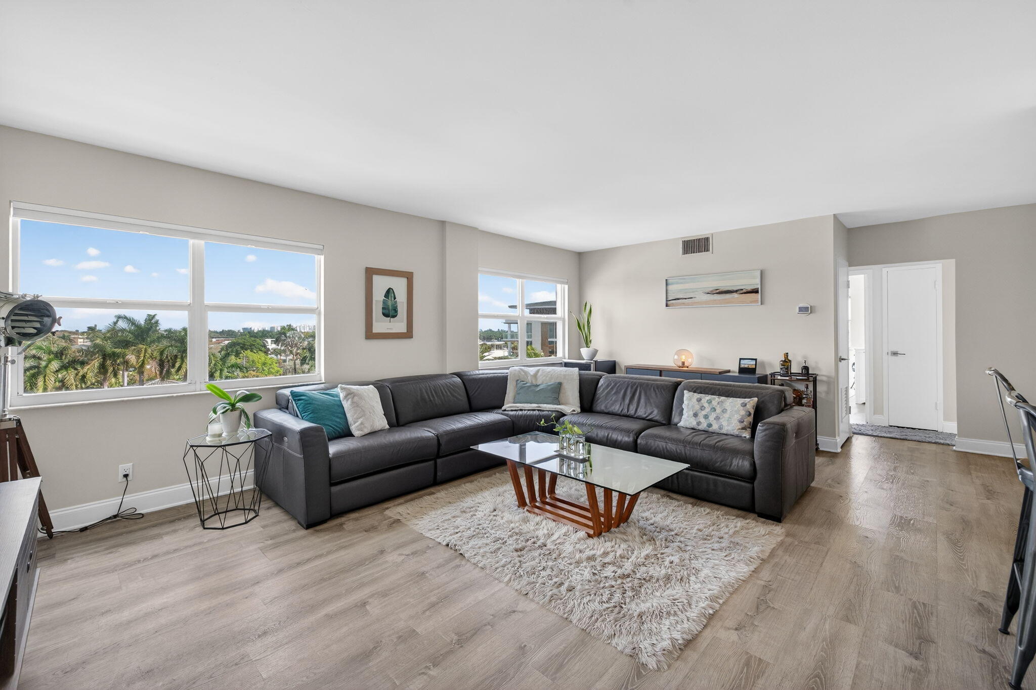 2555 NE 11th Street # 609, Fort Lauderdale FL 33304