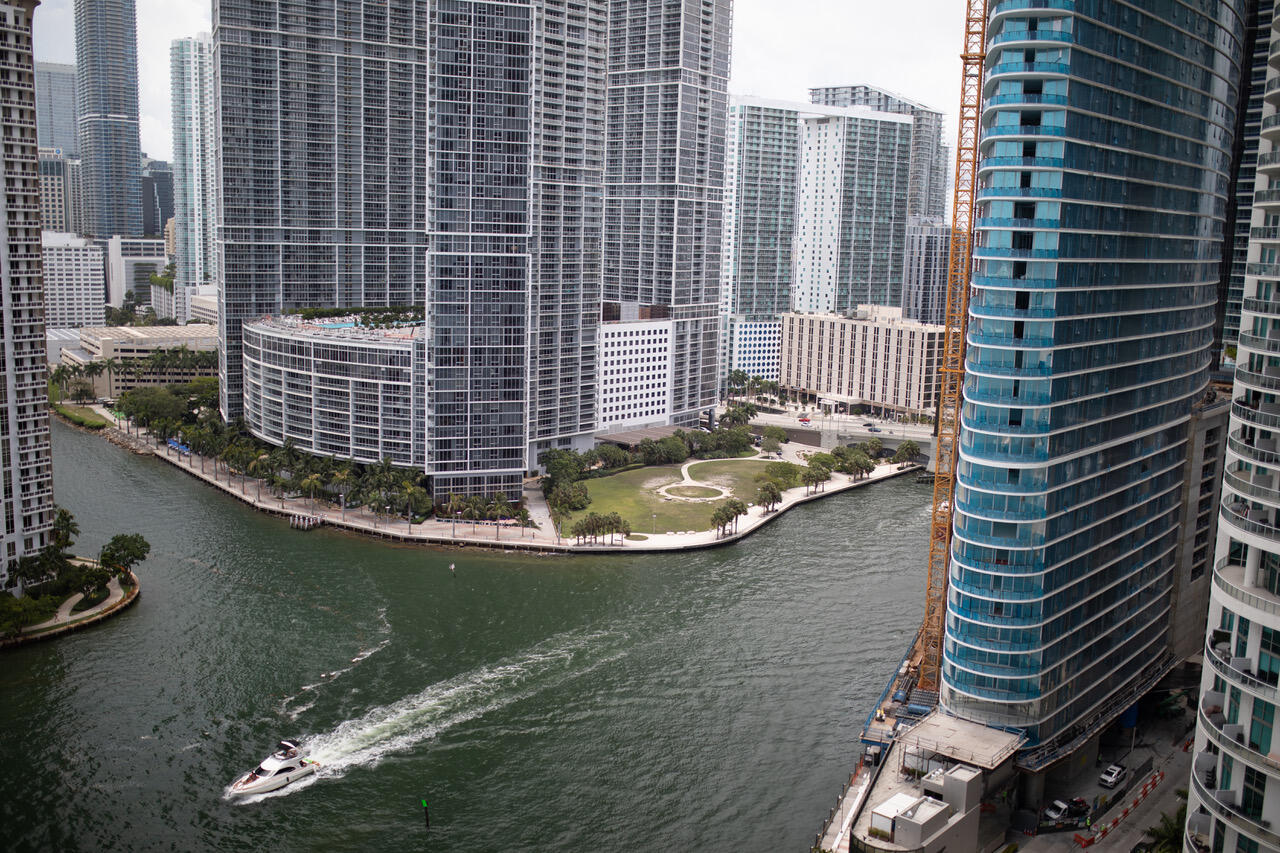 325 S Biscayne Boulevard # 2617 — Photo 2