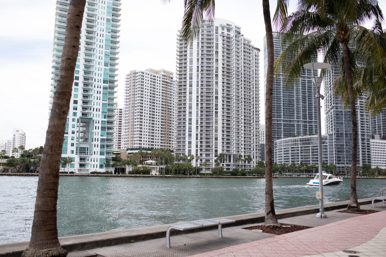 325 S Biscayne Boulevard # 2617 — Photo 4