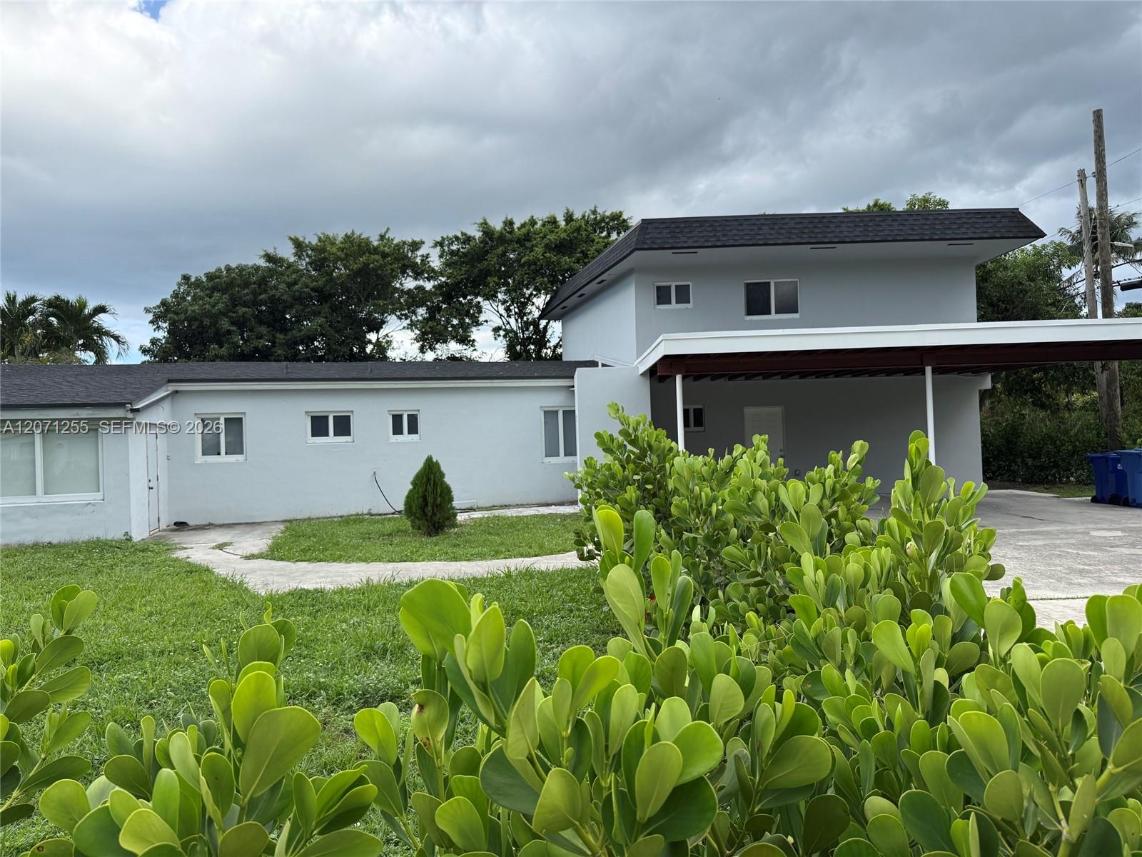 17690 NE 19th Ave # 0 View 2