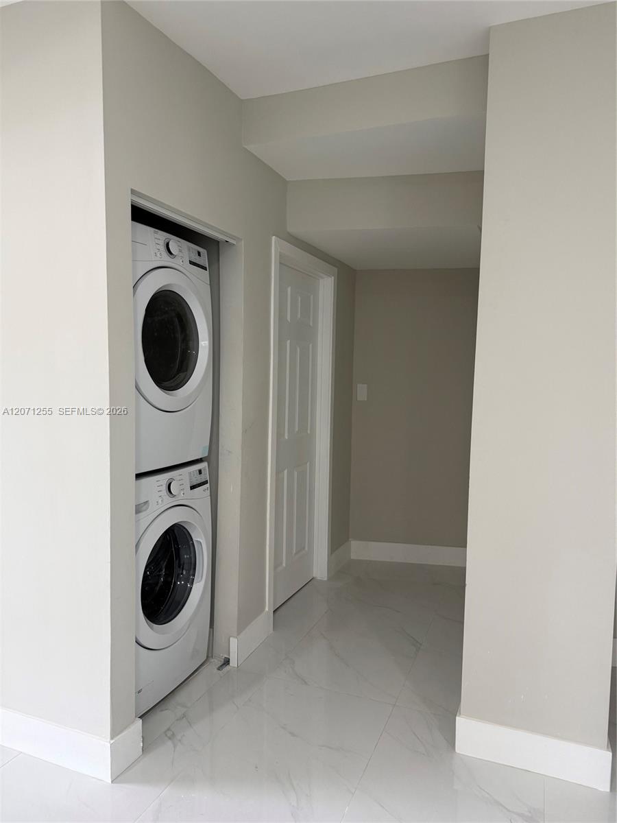 17690 NE 19th Ave # 0 View 6