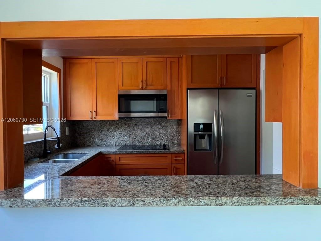 1239 SW 22nd Ave # 1241 — Photo 4