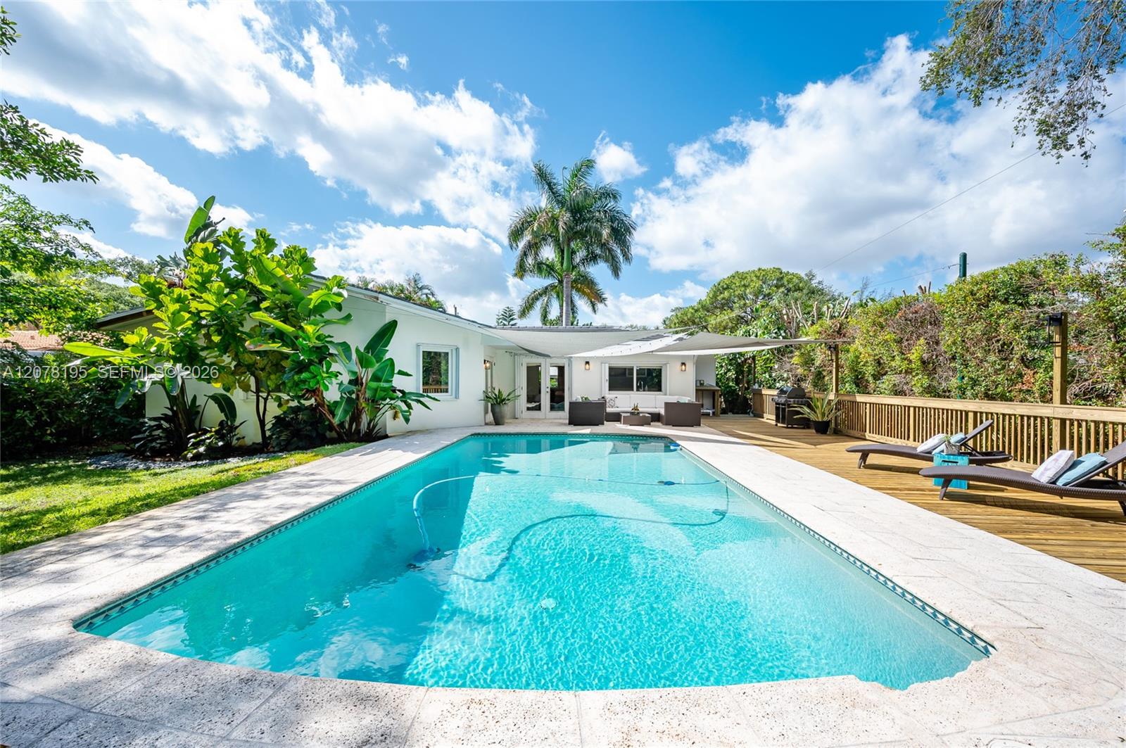 1003 NE 118th St, Biscayne Park FL 33161