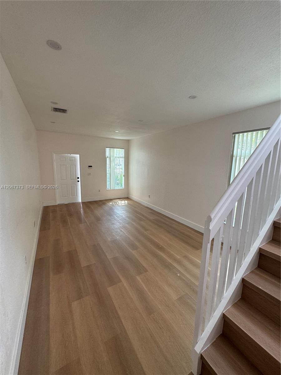 5606 NW 112th Psge View 6