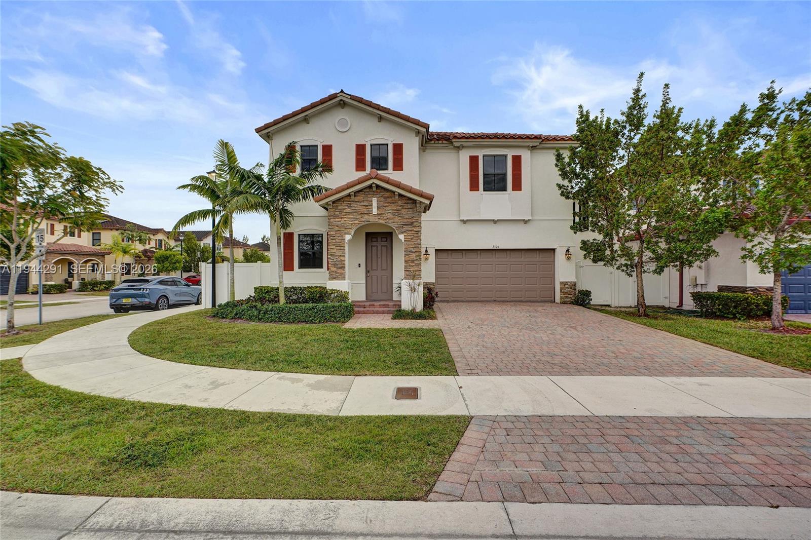 3504 W 94th St, Hialeah FL 33018