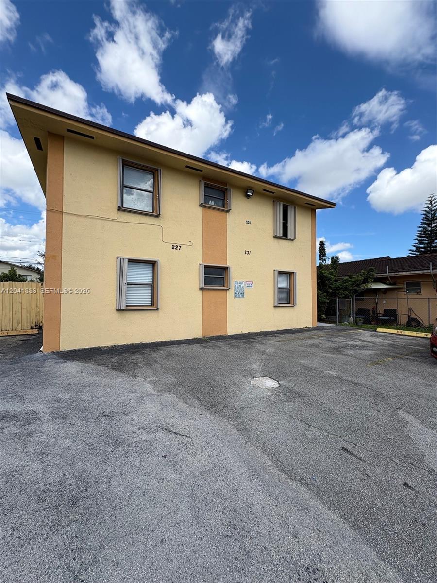 231 E 7th St # 202, Hialeah FL 33010