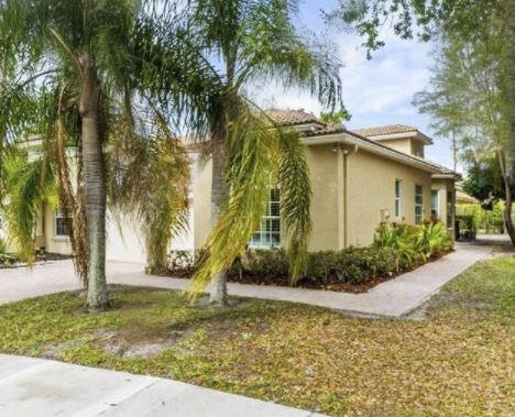 2568 Sandy Cay — Photo 4