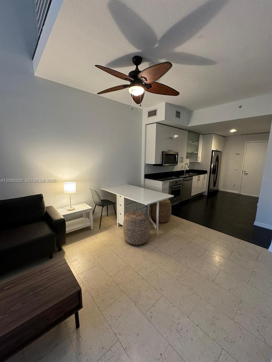 60 SW 13th St # 2202 — Photo 2