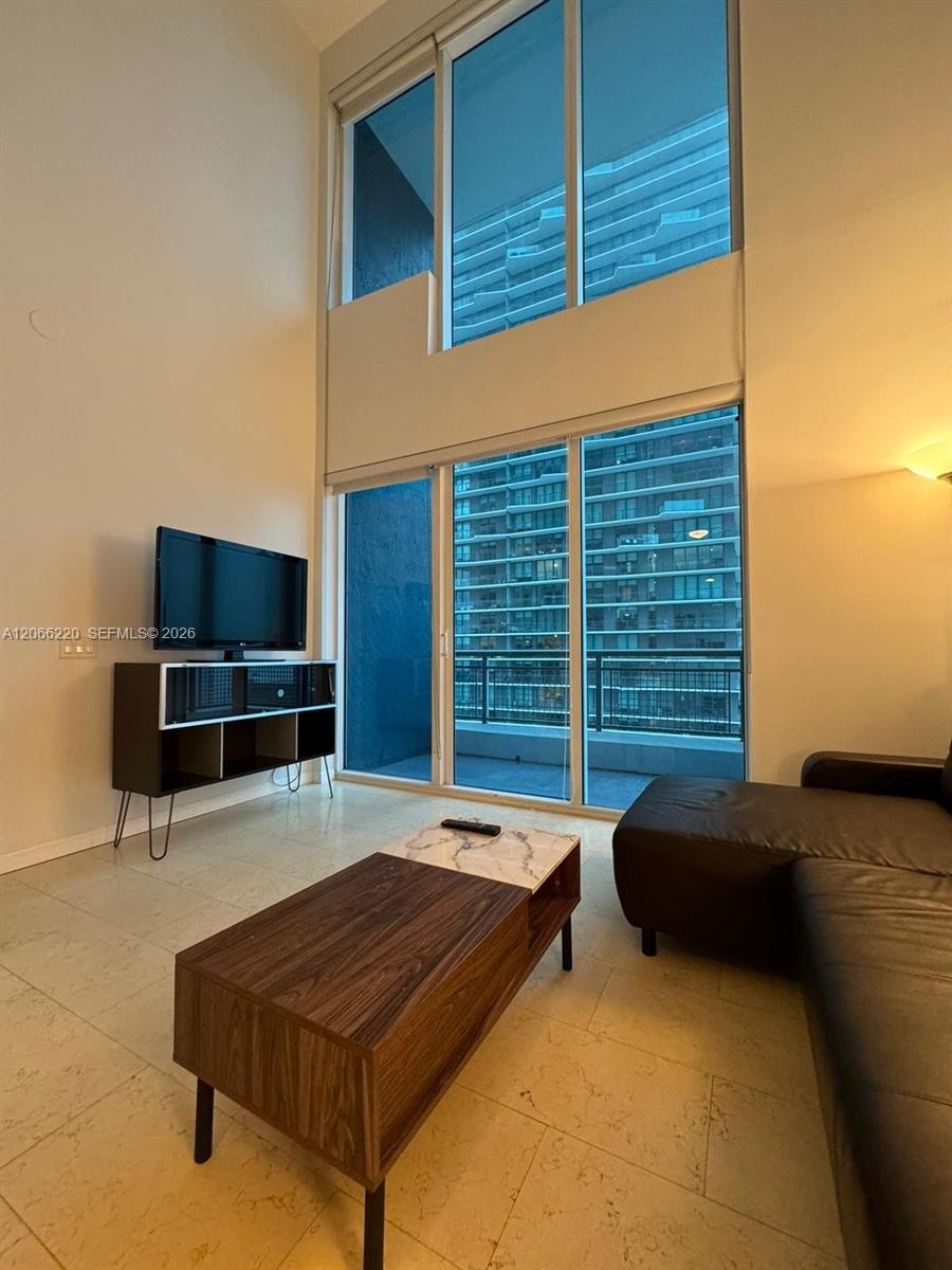 60 SW 13th St # 2202 — Photo 3