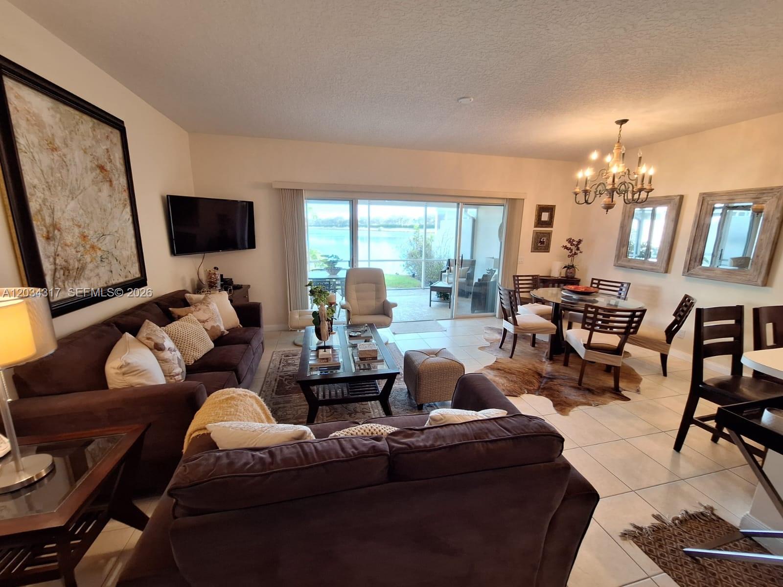 2104 Tigris Dr, West Palm Beach FL 33411
