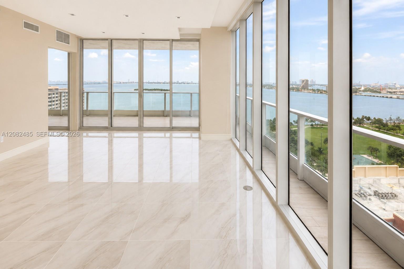 2020 N Bayshore Dr # 1710 — Photo 2