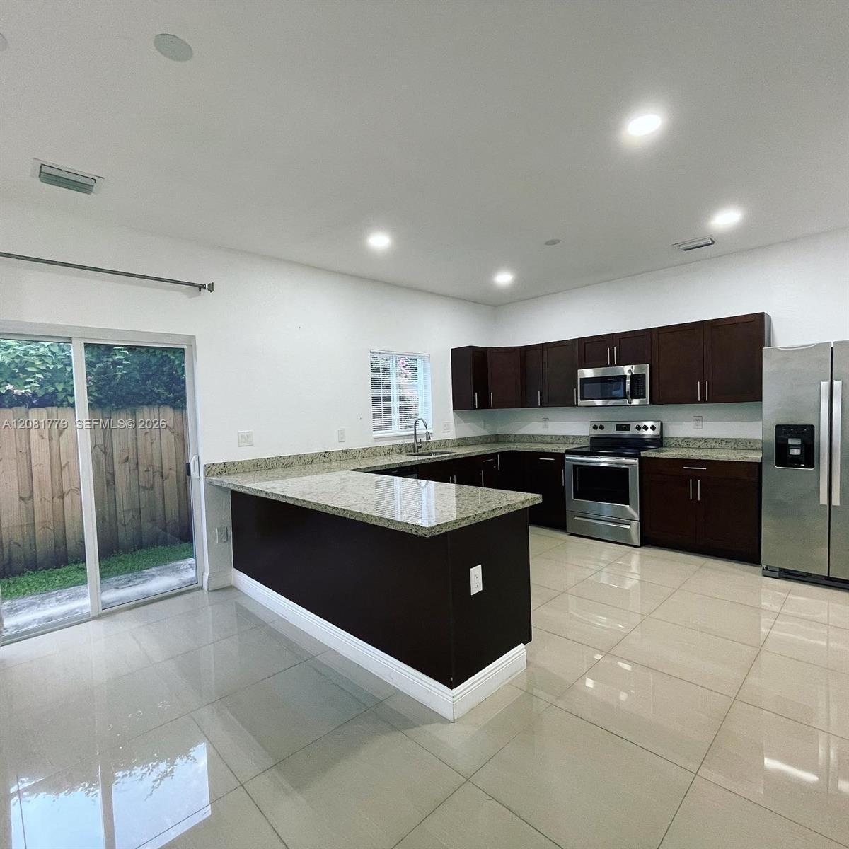 1531 NW 55th Ter # 1531 — Photo 4