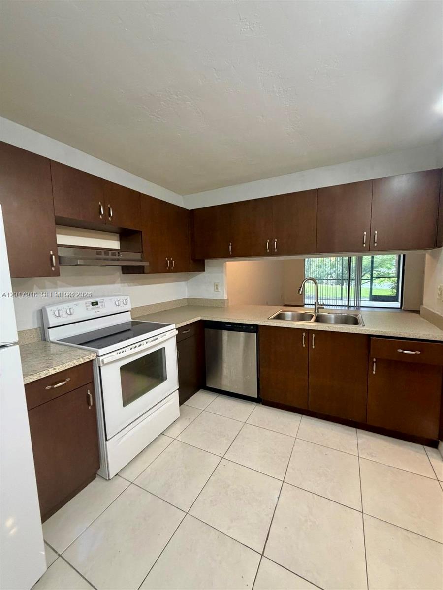 100 NW 76th Ave # 2 — Photo 4