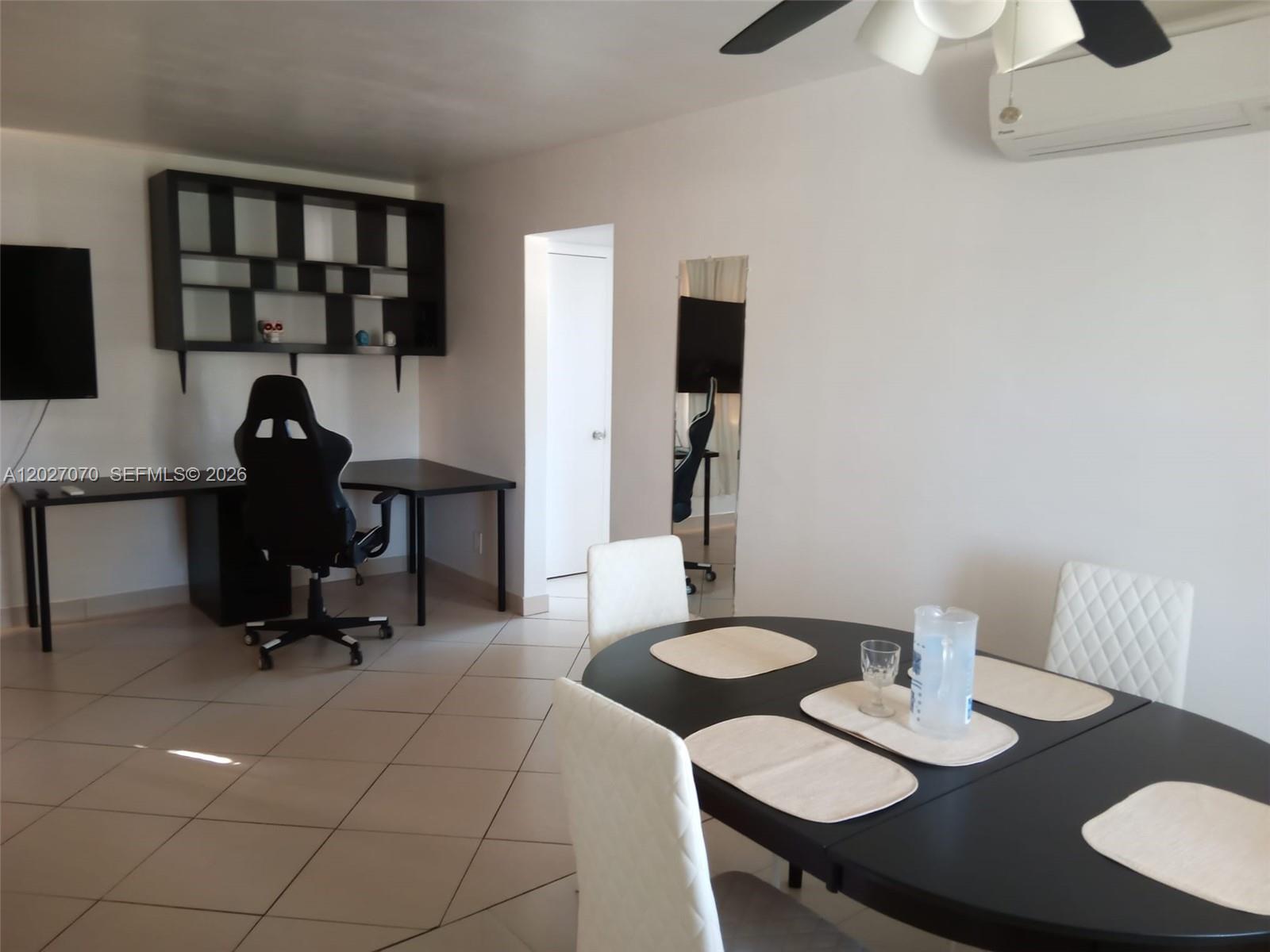 1110 N 16 # 1, Hollywood FL 33020
