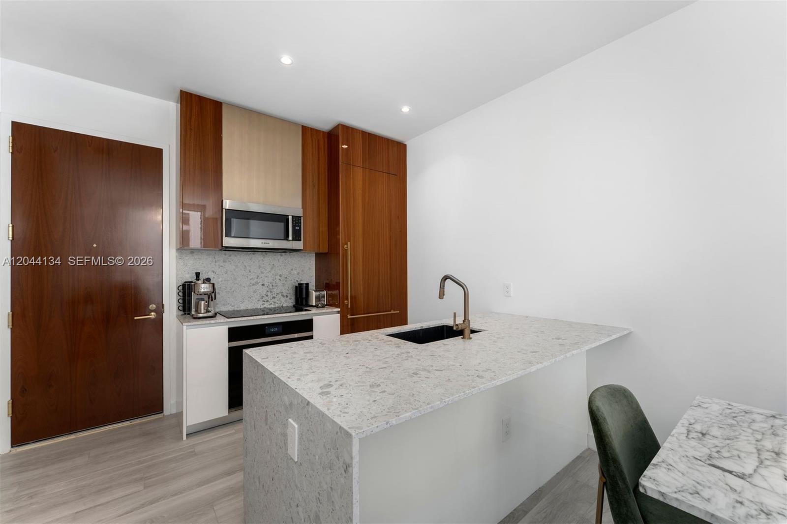 2655 S Bayshore Dr # 908 — Photo 5