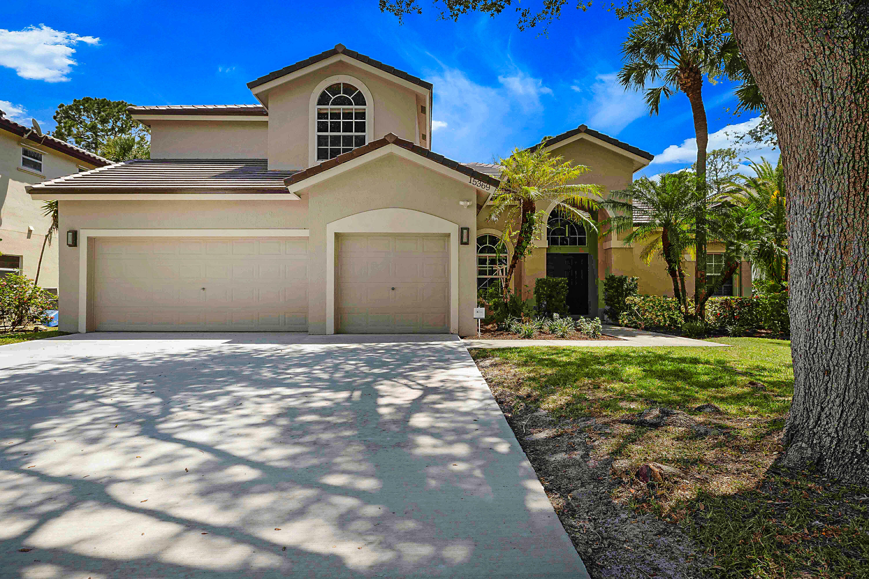 15369 Whispering Willow Drive — Photo 3