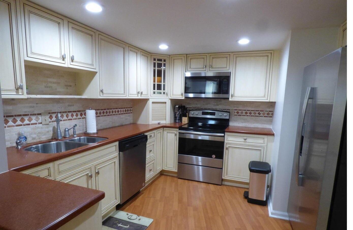 2800 N Ocean Drive # 5c — Photo 3
