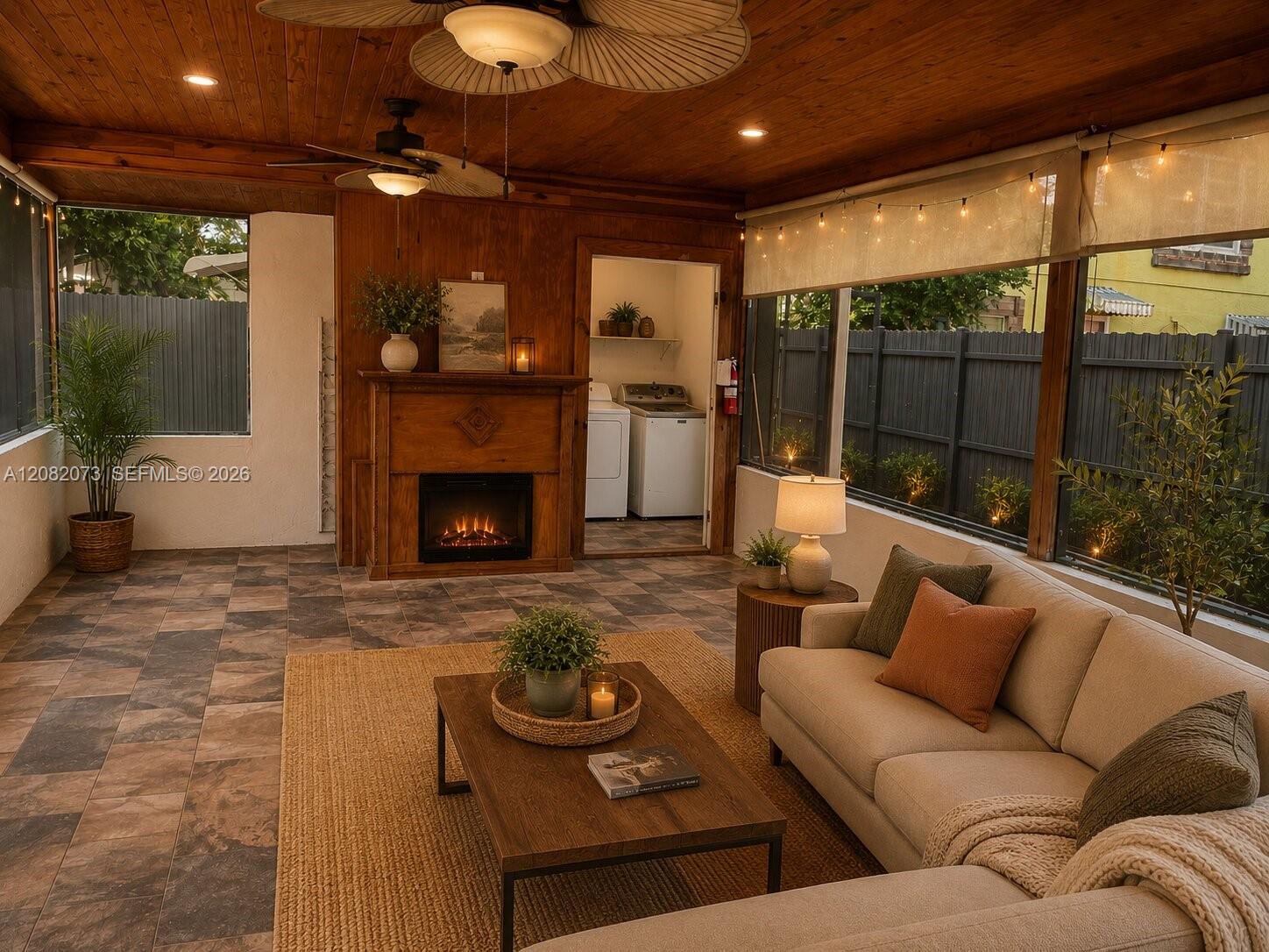 1538 Jefferson St — Photo 3