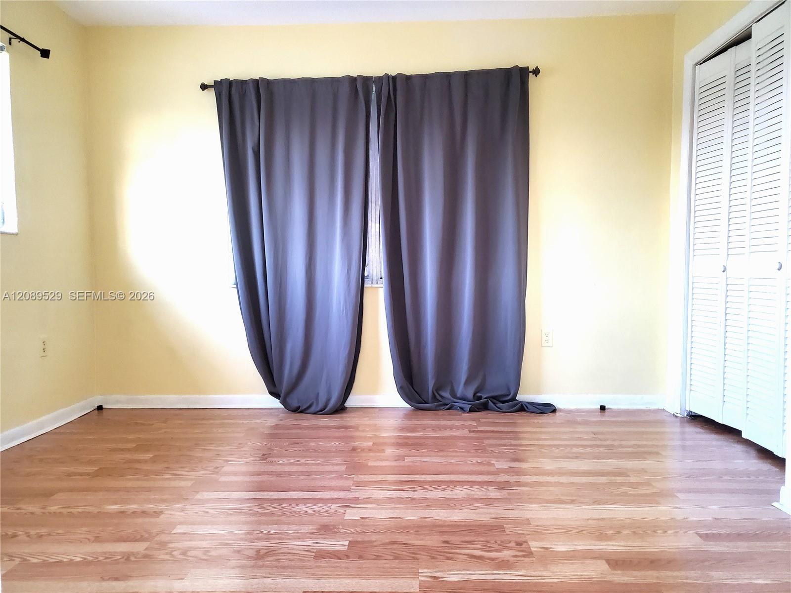 10904 SW 2nd St # 1R — Photo 2