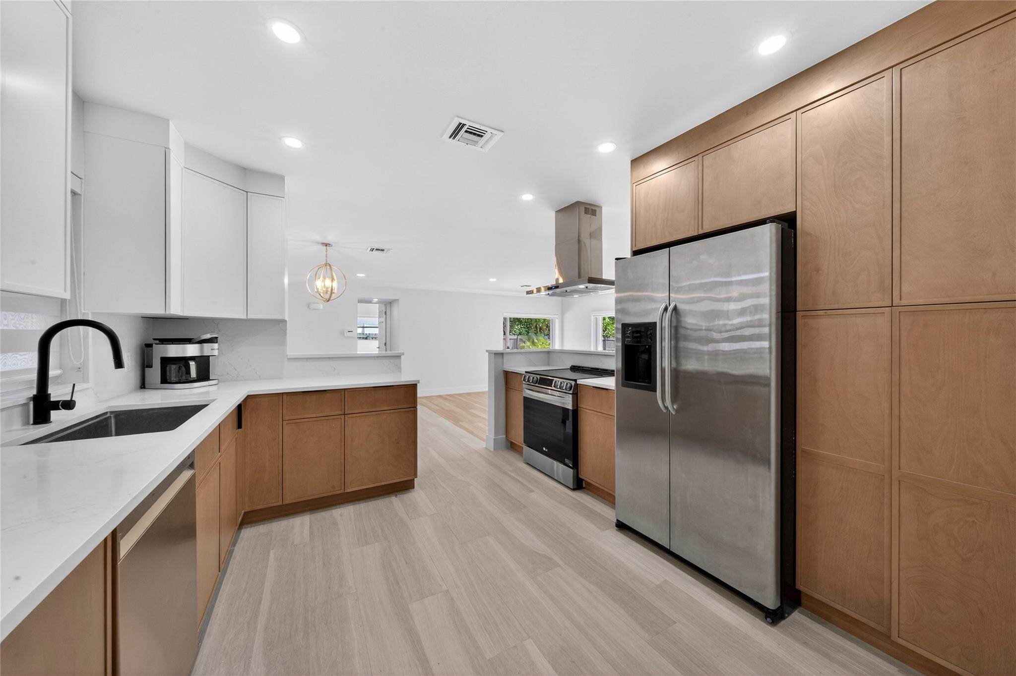 1762 NE 38th Street — Photo 5