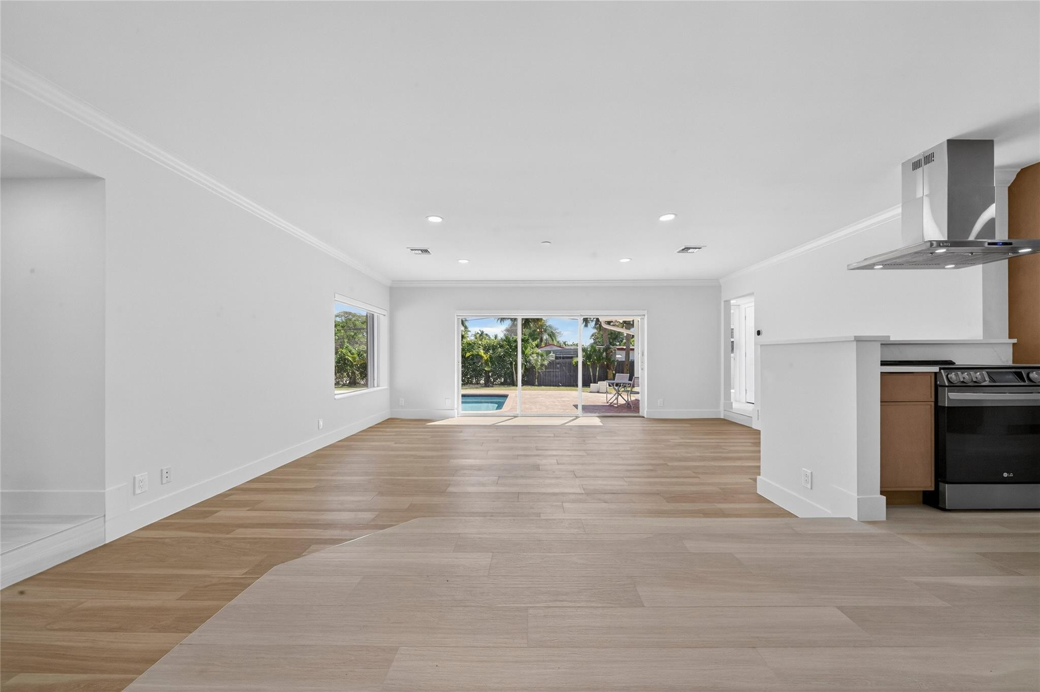 1762 NE 38th Street — Photo 3