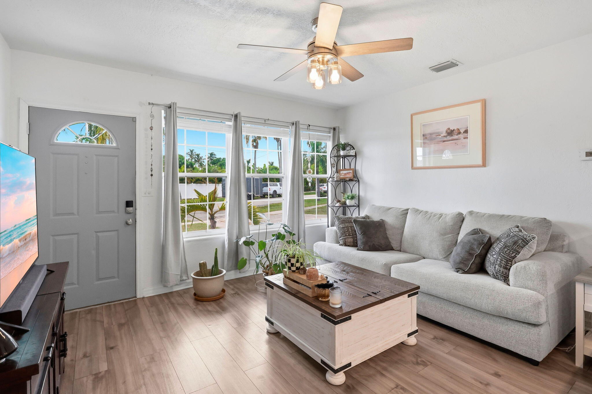 156 Granada Drive — Photo 4