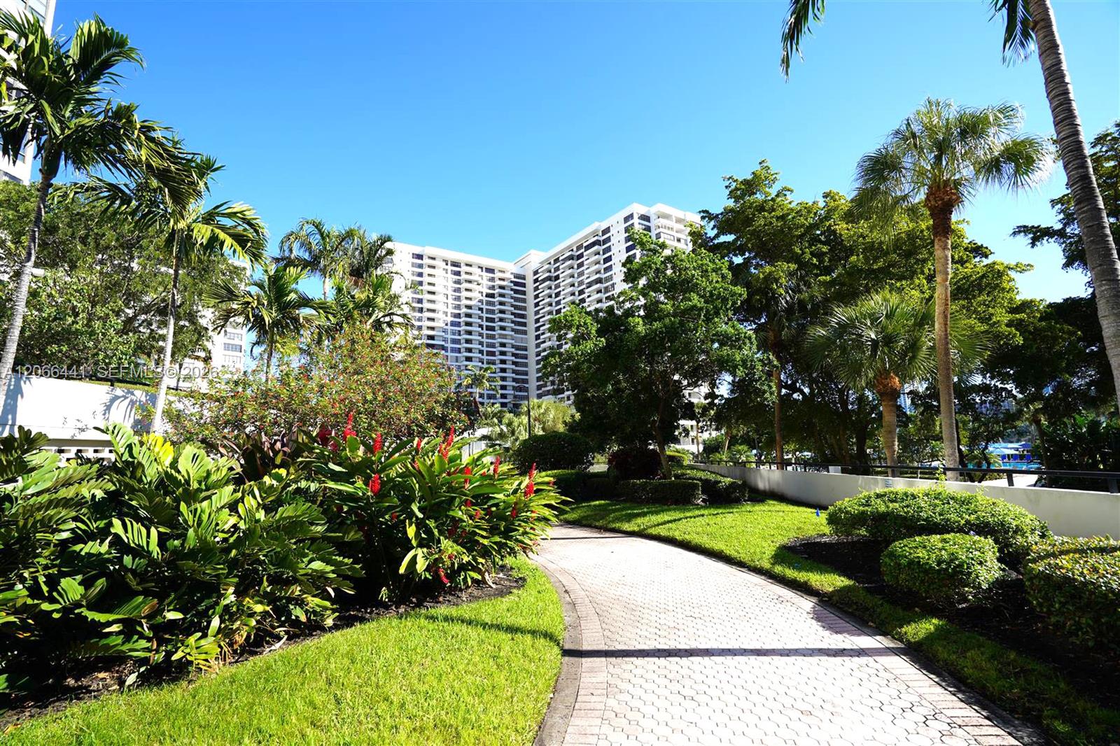 600 Three Islands Blvd # 1416, Hallandale Beach FL 33009