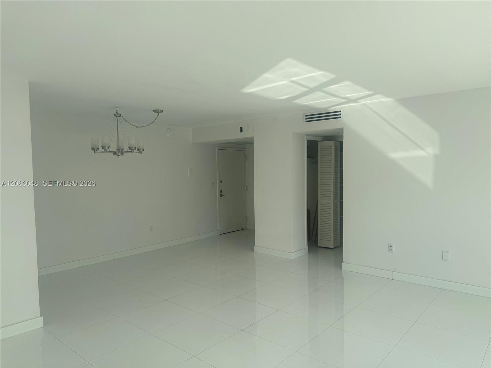 625 Biltmore Way # 1103 — Photo 4