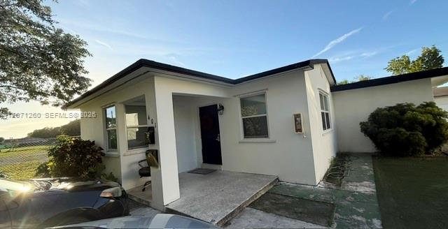 401 SE 10th St rear View 8