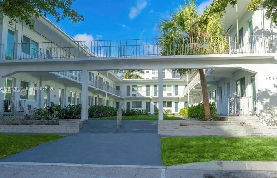9270 E Bay Harbor Dr # 10B, Bay Harbor Islands FL 33154