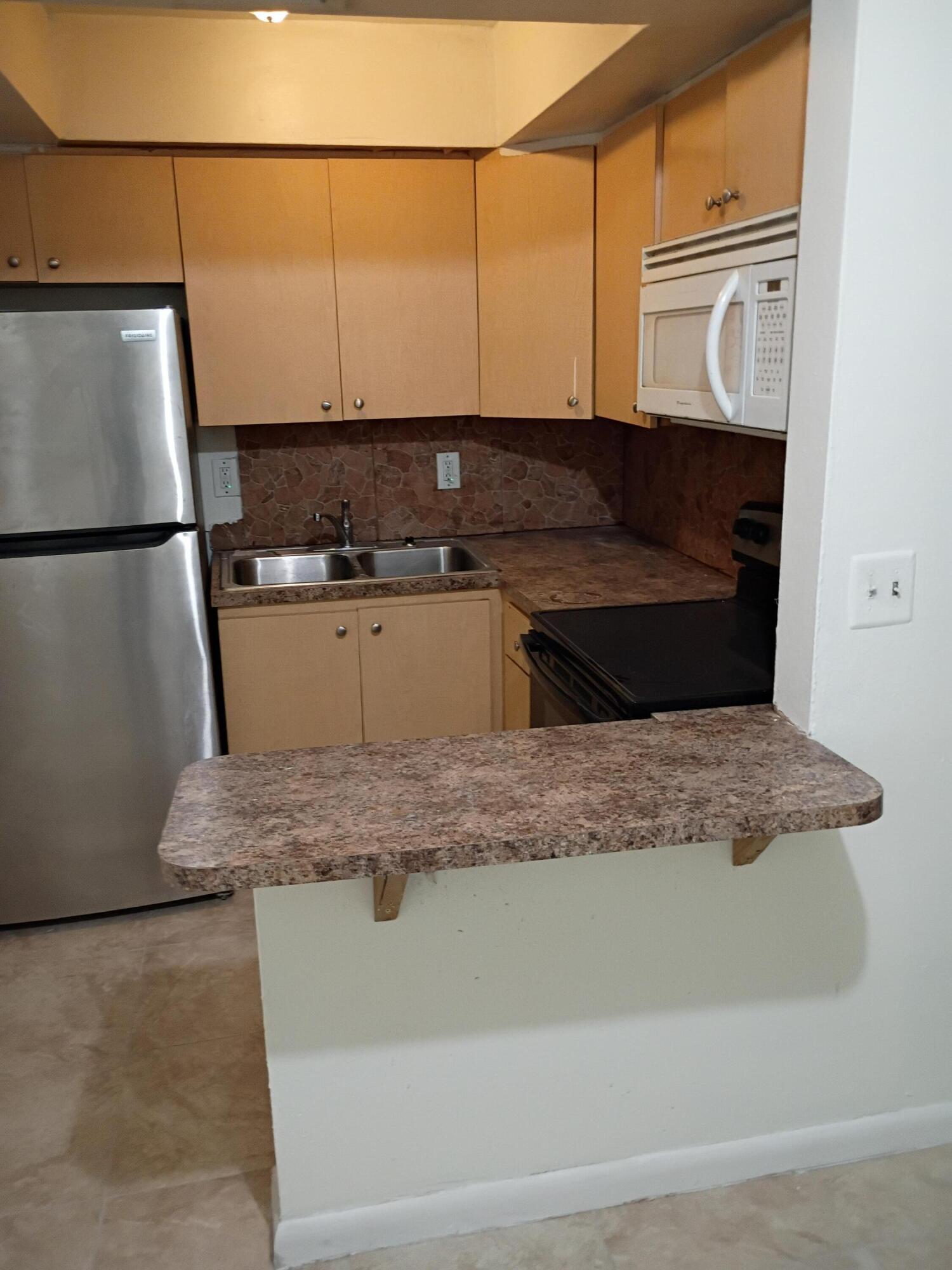 1845 NW 55TH Avenue # 4 — Photo 2