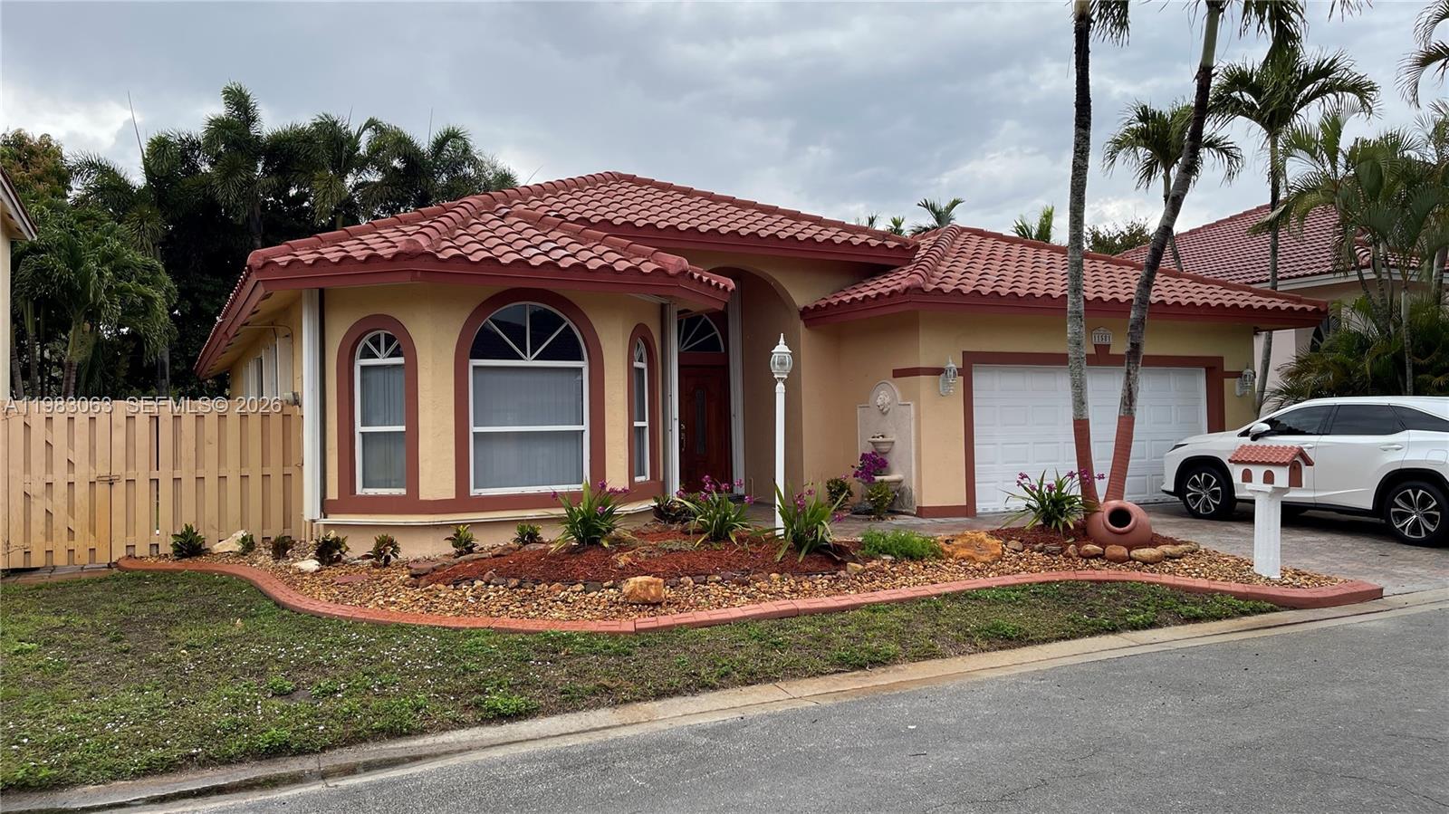 11581 SW 10th Ct — Photo 3