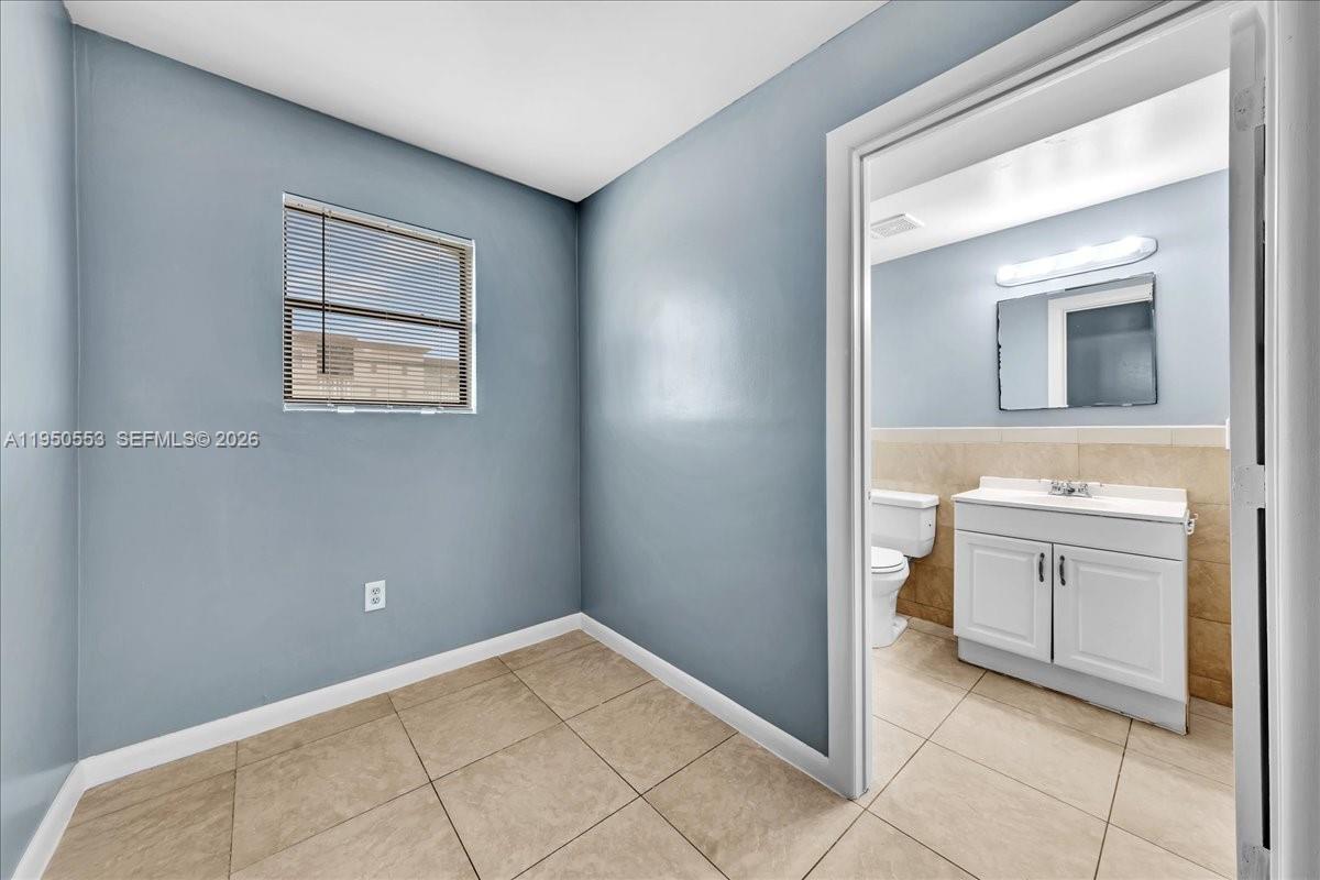 365 NW 8th St # 202 — Photo 5