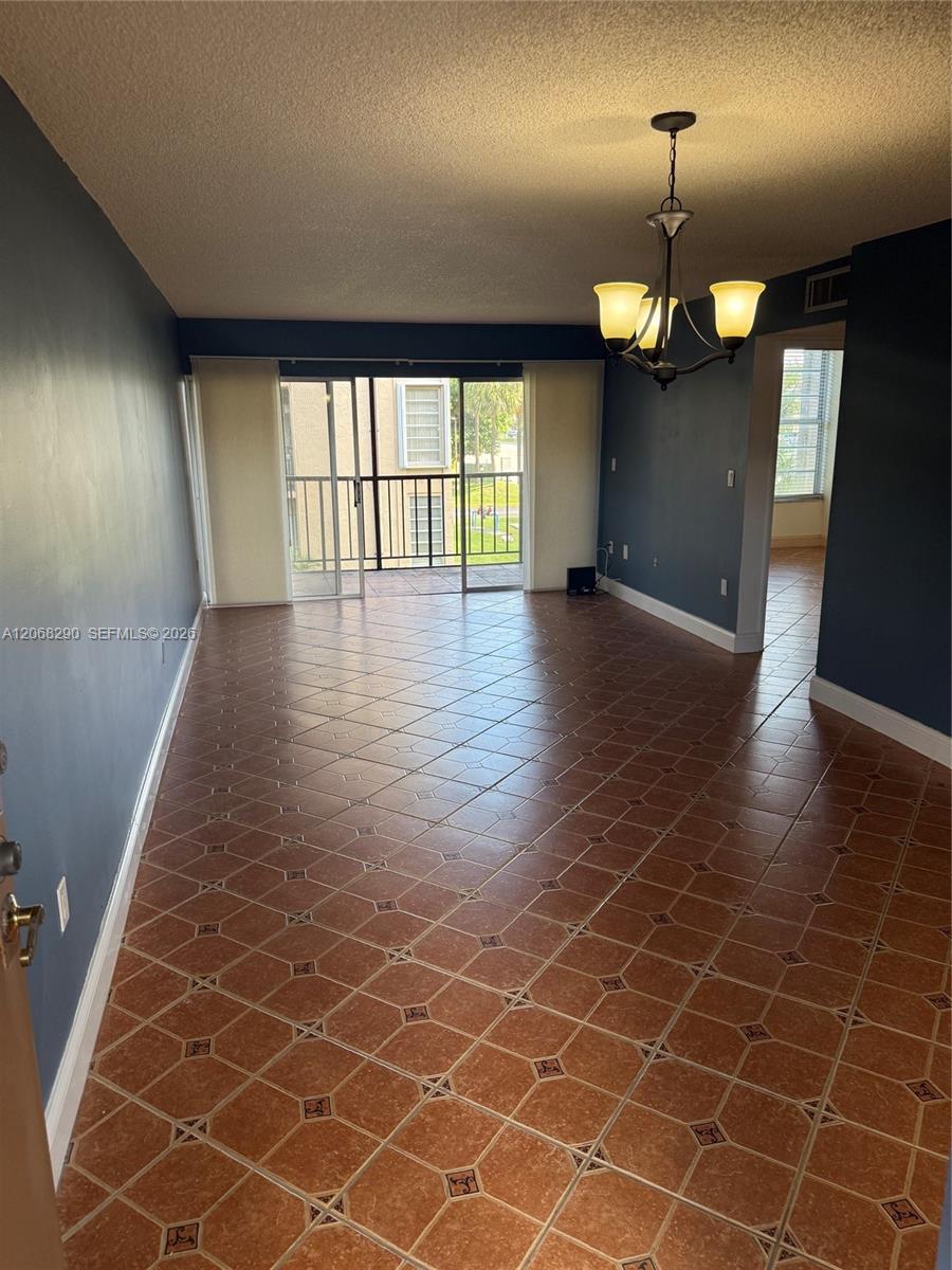 702 NW 87th Ave # 213 — Photo 3