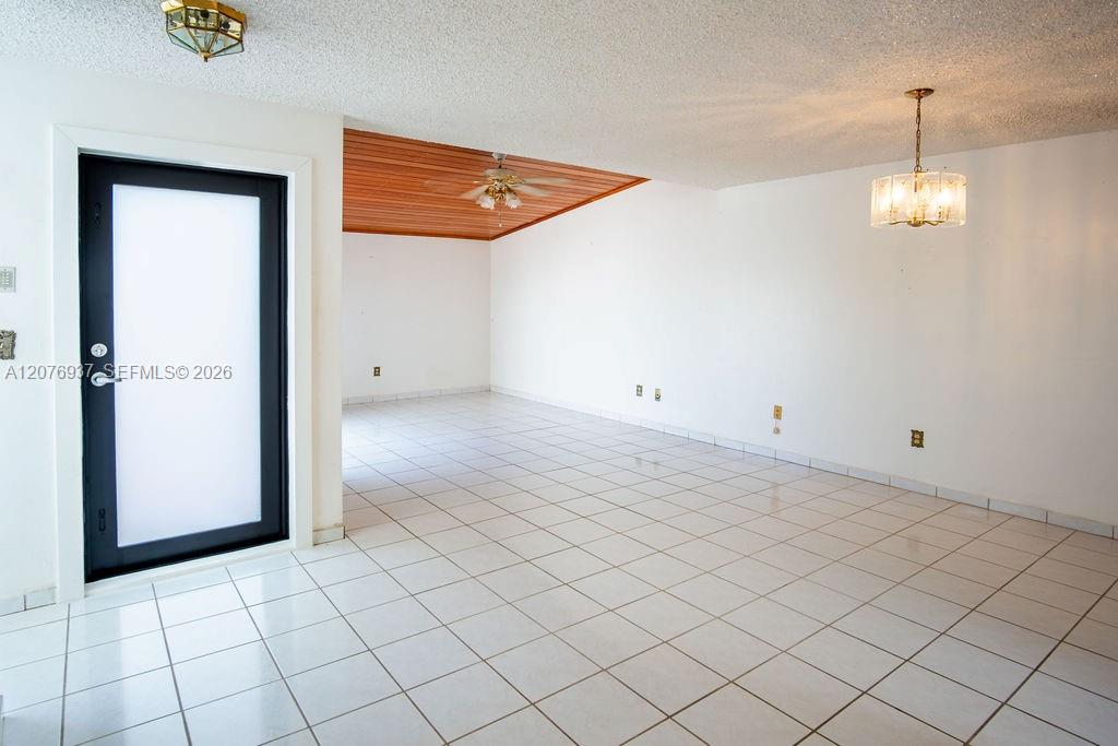 11312 SW 67th Ter — Photo 5