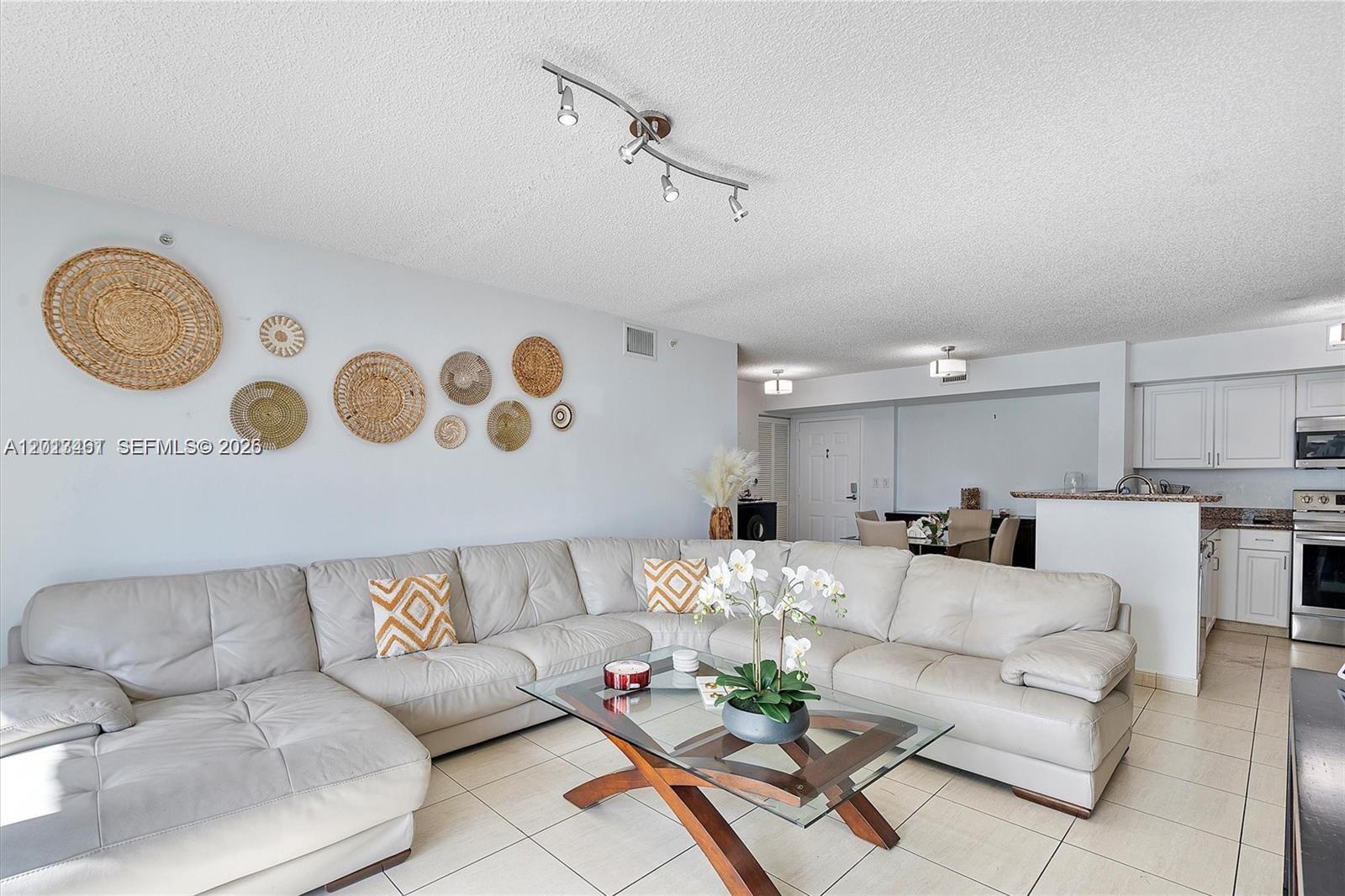 1155 Brickell Bay Dr # 603, Miami FL 33131