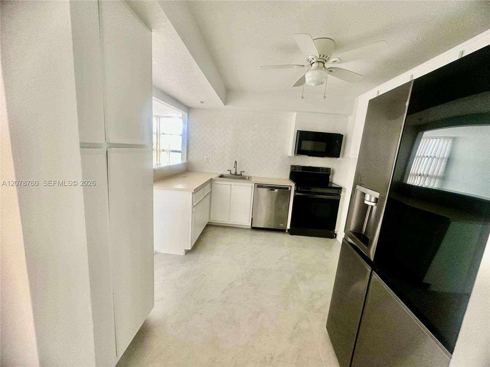 200 Leslie Dr # 1023 — Photo 4