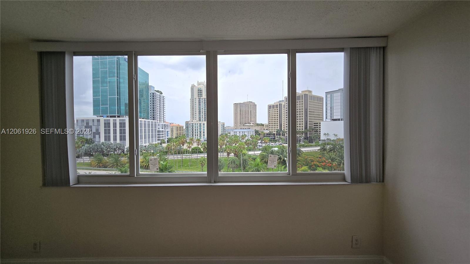 9143 SW 77th Ave # 804 — Photo 5