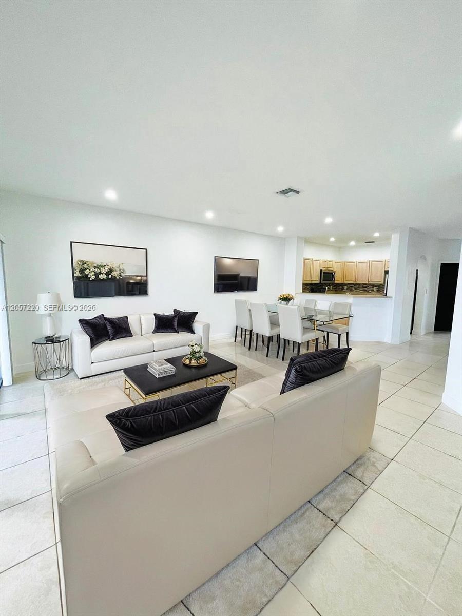 12162 SW 5th Ct — Photo 3