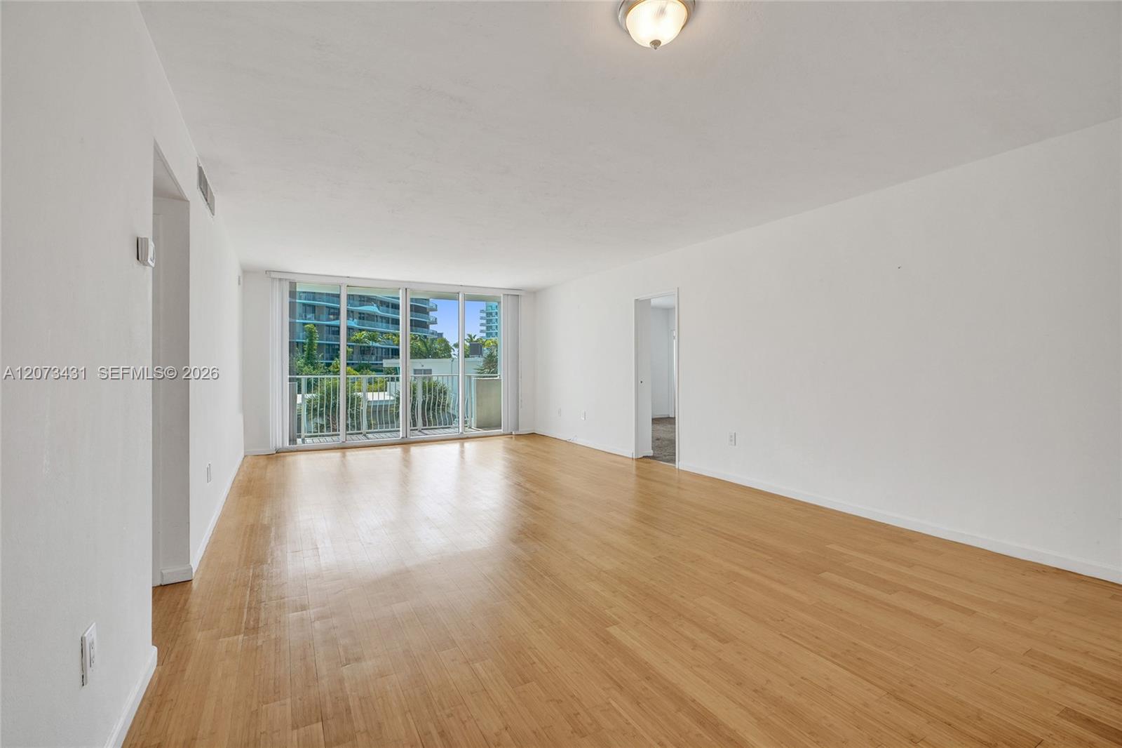 10350 W Bay Harbor Dr # 3G — Photo 3