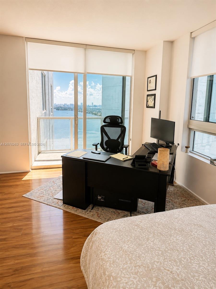 1900 N Bayshore Dr # 3005 — Photo 5