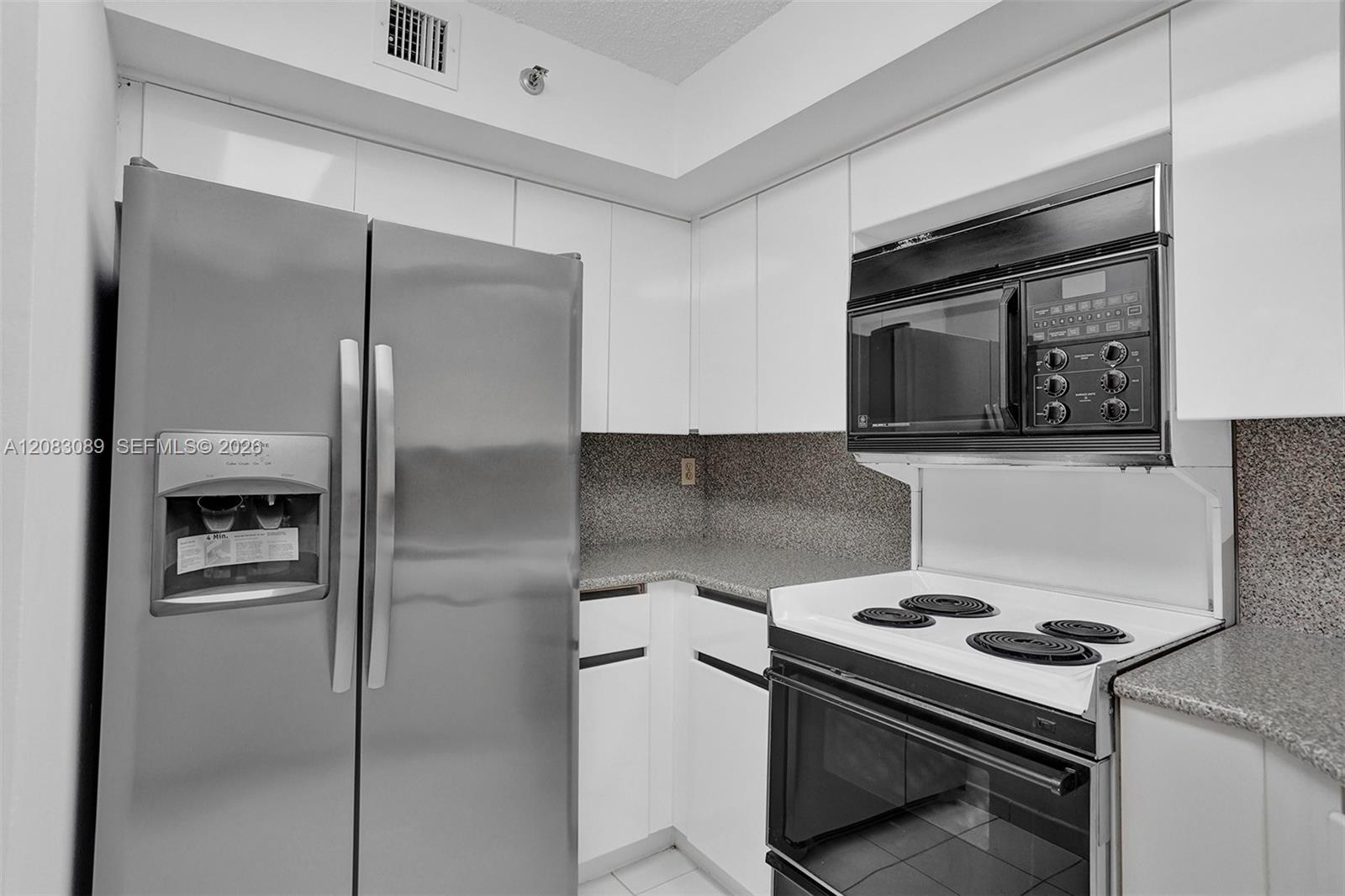 6767 Collins Ave # 307 — Photo 5