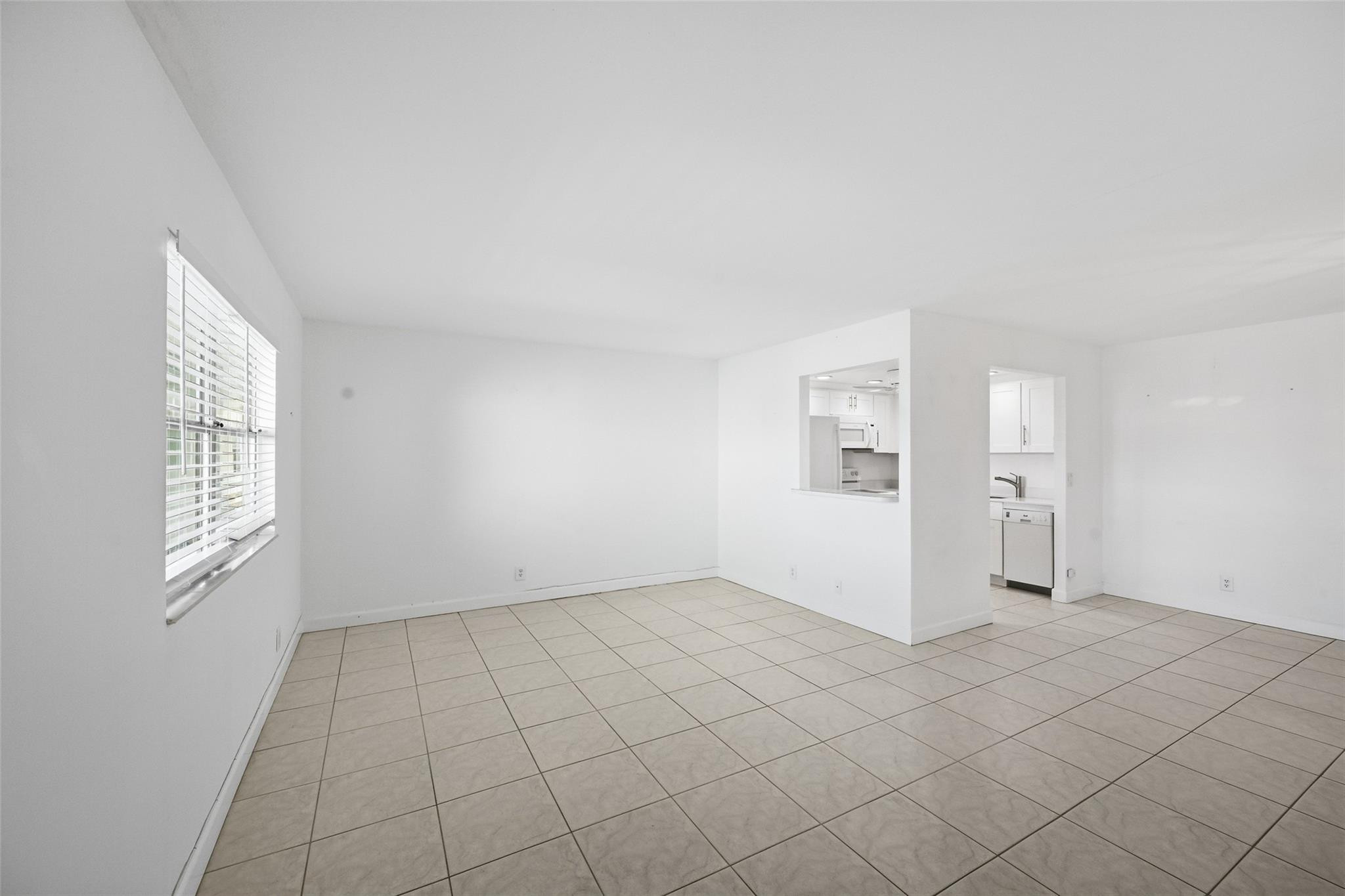 451 Monaco J # j — Photo 5