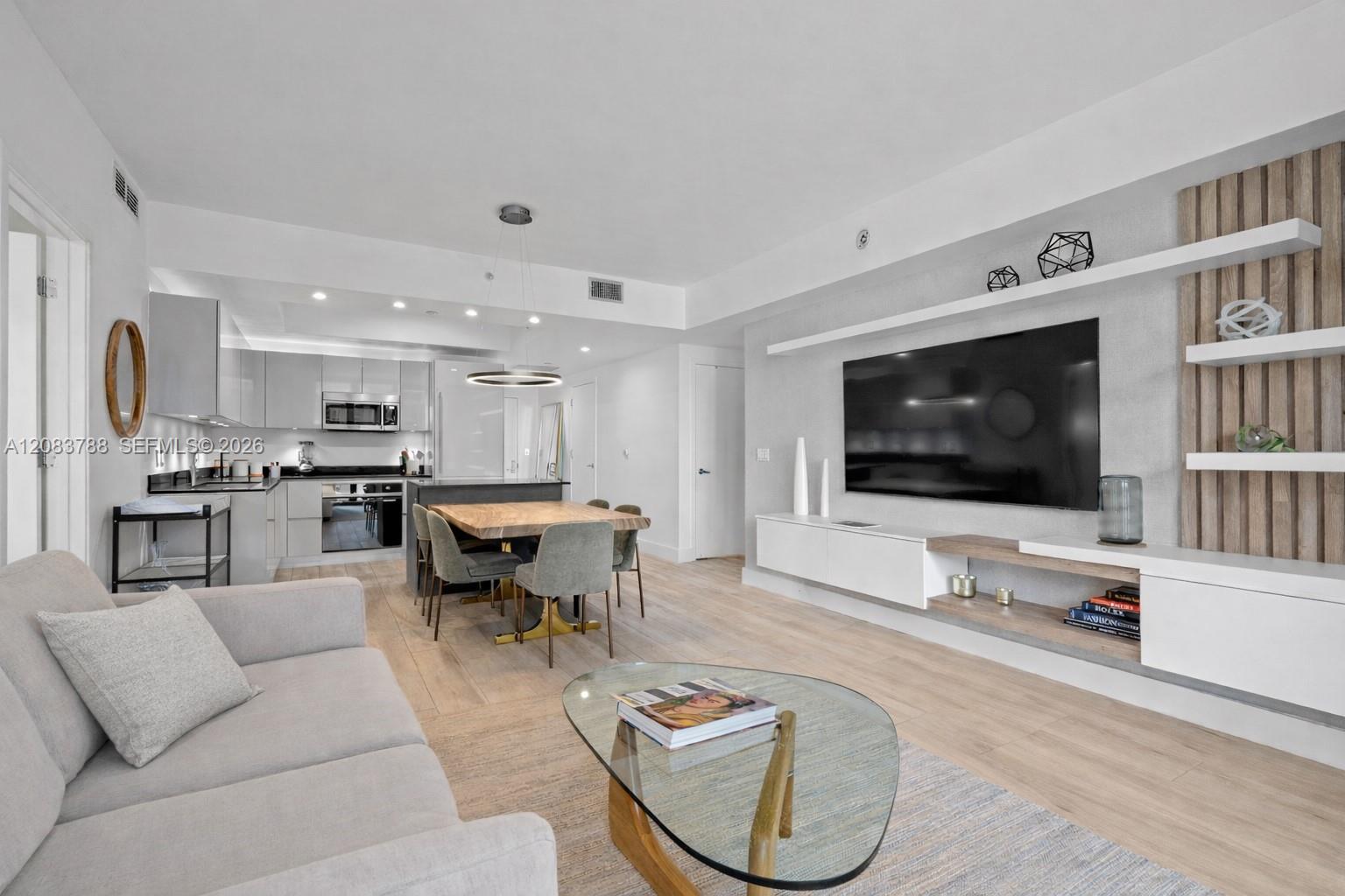 1010 Brickell Ave # 4009 — Photo 2