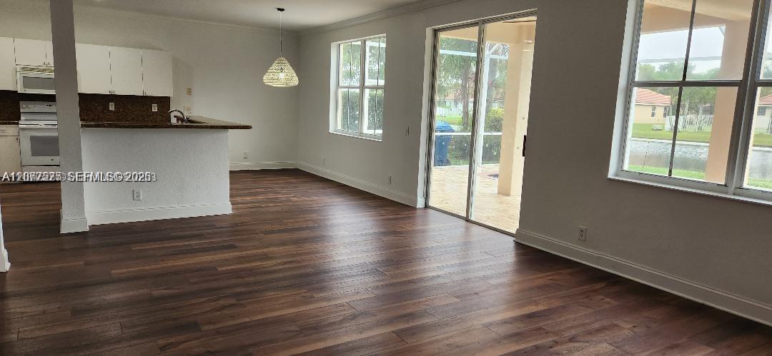 1863 Silverbell Ter # 1863 — Photo 4