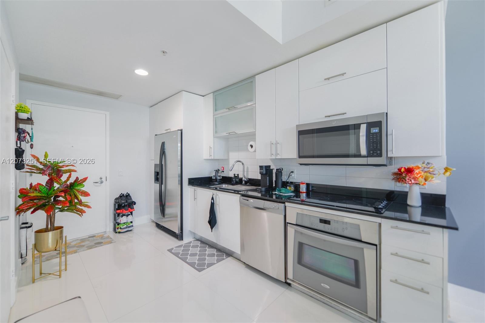 60 SW 13th St # 2404 — Photo 3