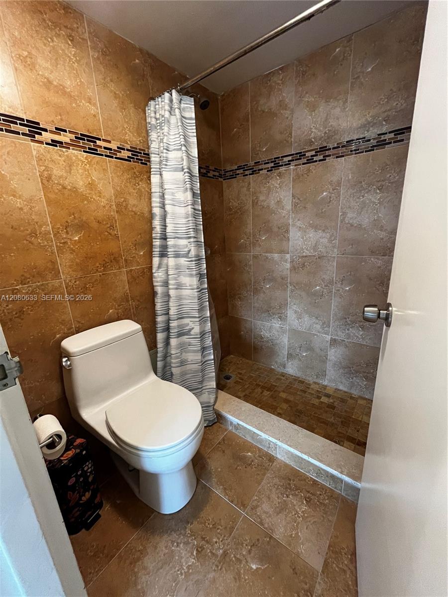 9225 Collins Ave # 1003 — Photo 5