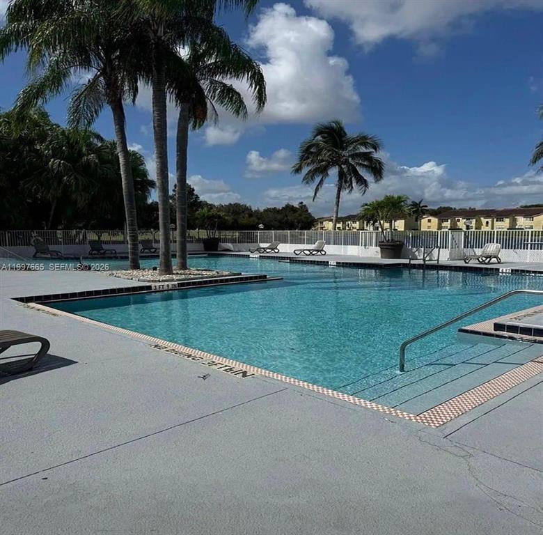 12620 VISTA ISLES Drive # 1025 — Photo 3
