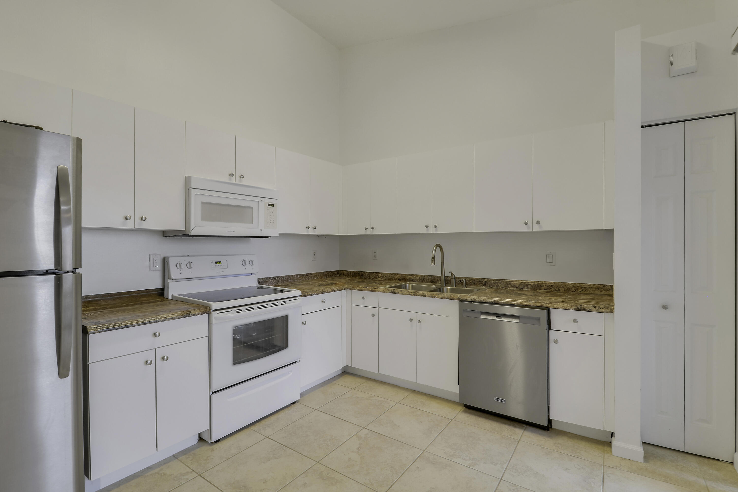 2193 BIG WOOD CAY — Photo 2